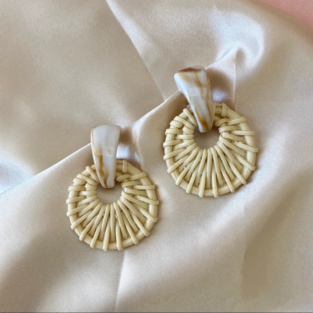 Wicker Marble Resin Charm Earrings - Picture 2 of 9